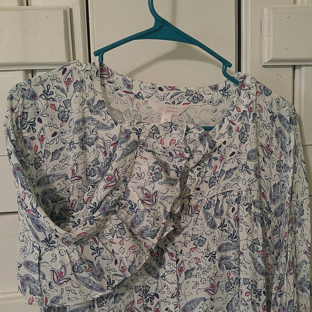 Top - Picture 3 of 3